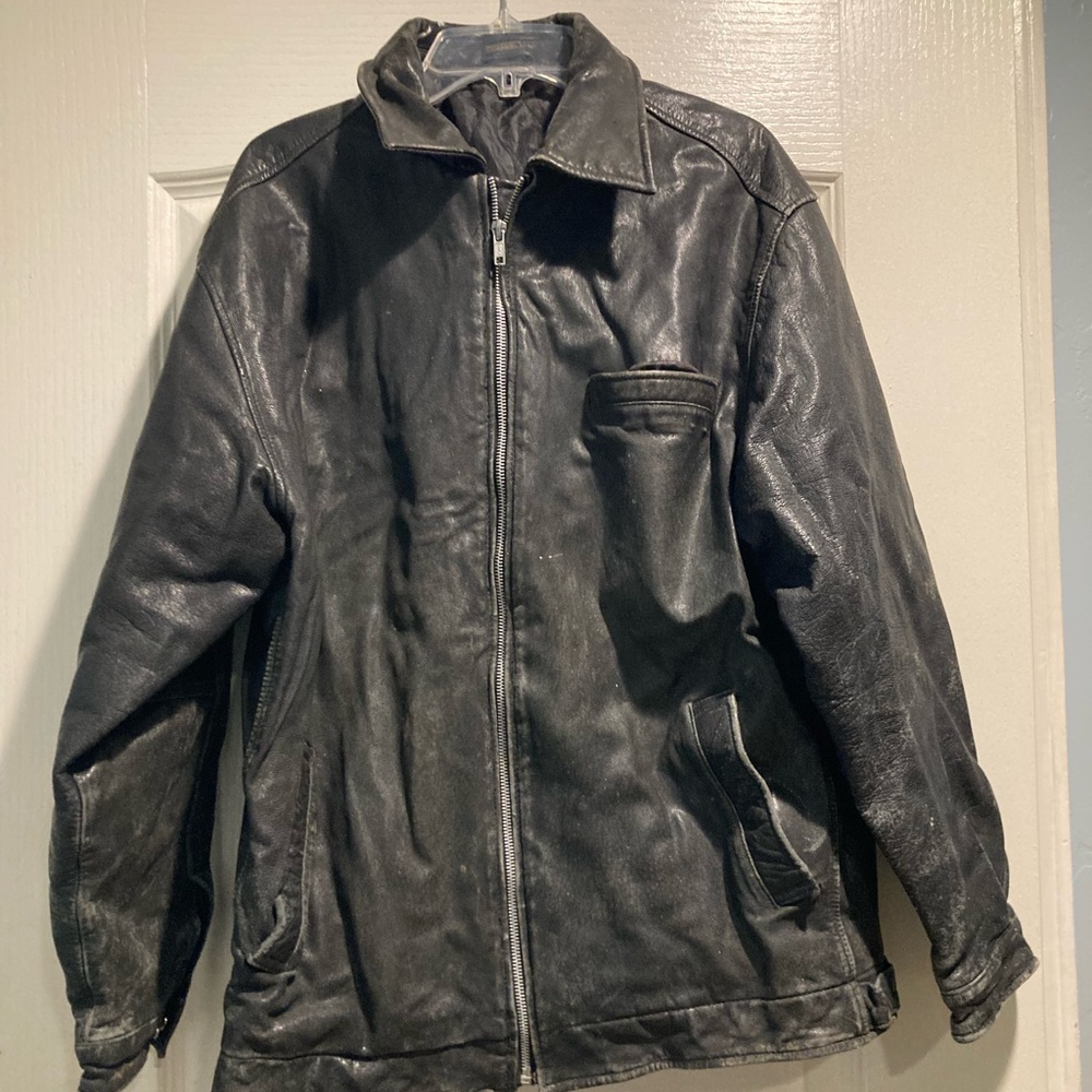 Men’s Leather Jacket Size Medium Fair Condition